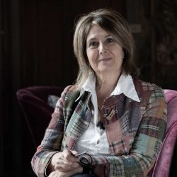 Alessandra-1080×1080 Alessandra-1080x1080